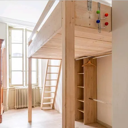 L'atypique, Au Centre Pour 4 A 5 Personnes Apartamento