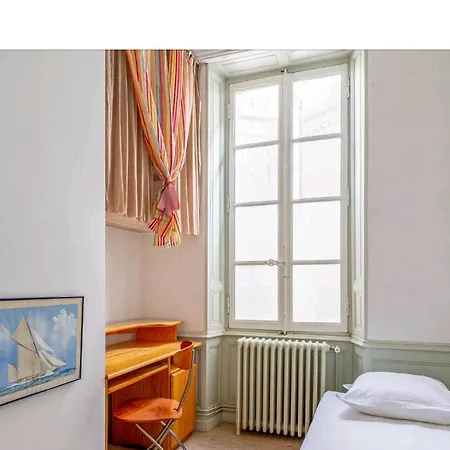 L'atypique, Au Centre Pour 4 A 5 Personnes Apartamento